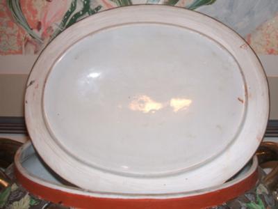 lid: mark on top right hand side