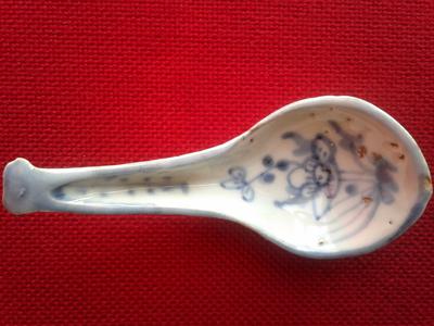BLUE AND WHITE CHINESE SPOON
