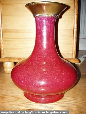 Red glaze Vase