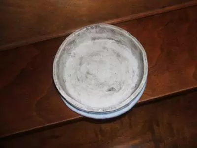 lid: inside the lid