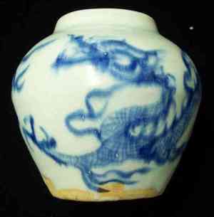 Yuan dynasty underglaze blue jarlet